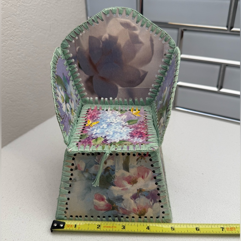 Vintage Handmaid Crocheted Greeting Card Sewing Basket Trinket Box Floral Chair - Picture 14 of 15
